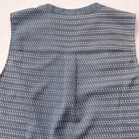 Sleeveless blouse,, collarless, women Xs - Picture 5 of 6